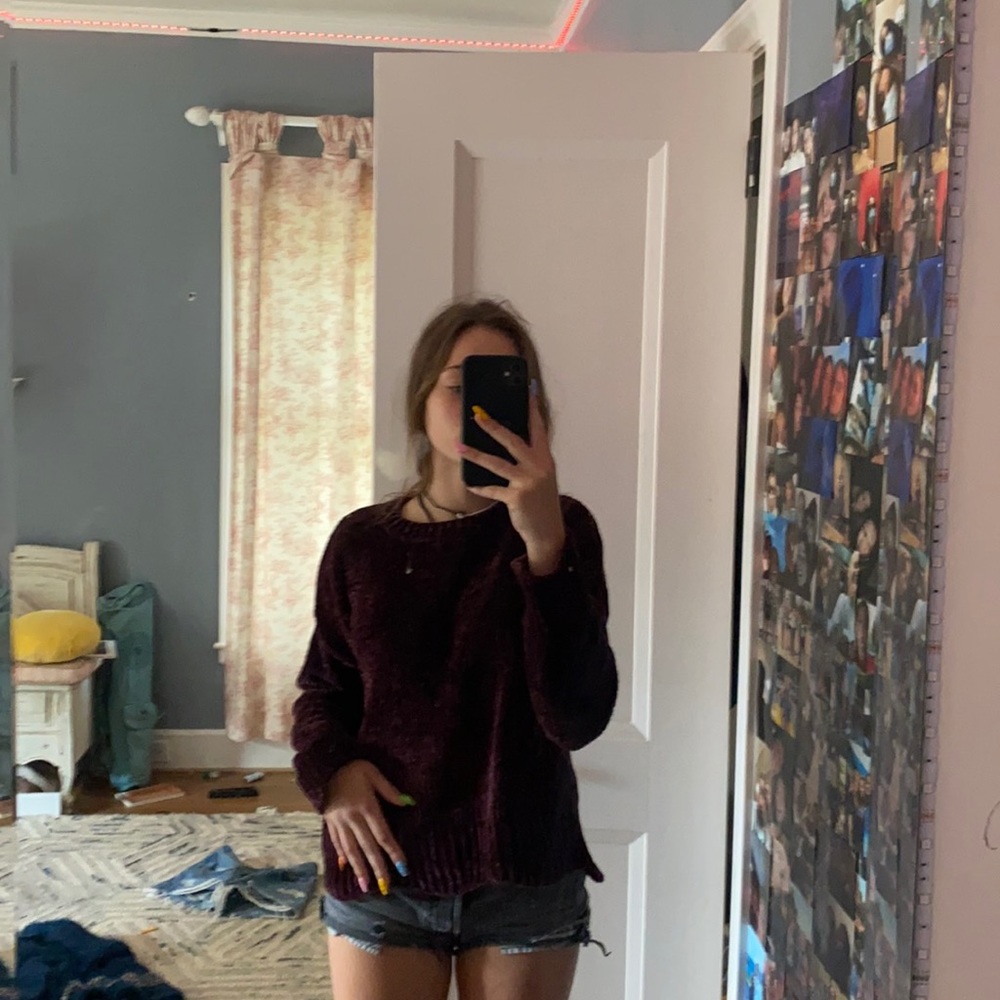 small altard state sweater